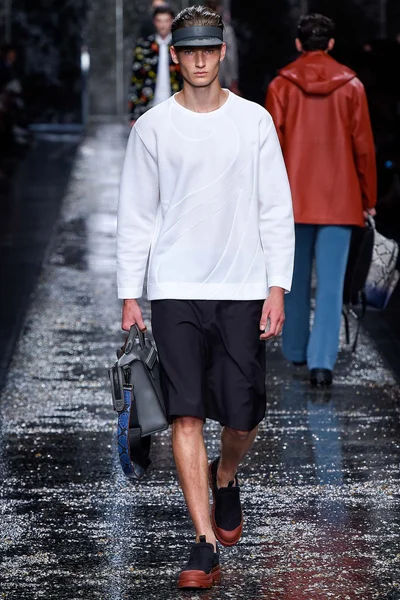 Look 21